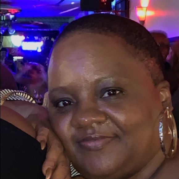 Meet your Posher, Sybil - Picture 1 of 1